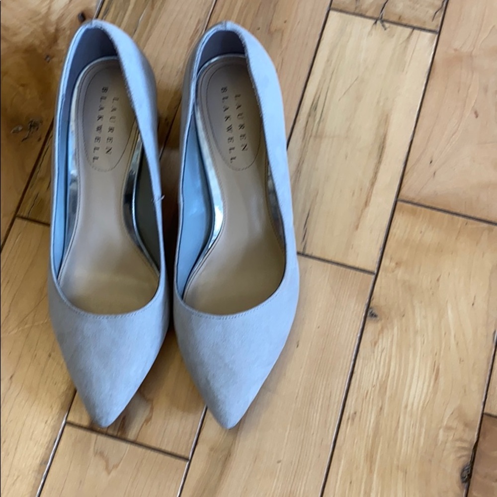Lauren Blackwell light gray Pumps
